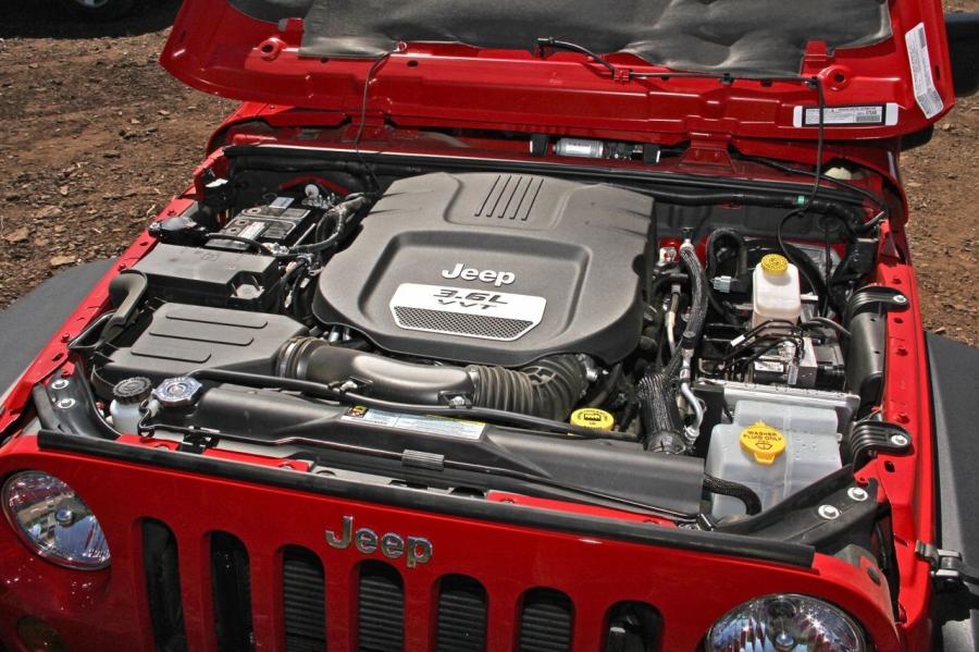  Jeep Wrangler 2012 года  (фото 3 из 56)